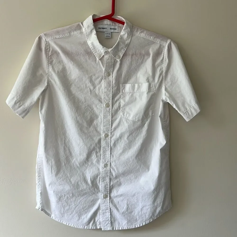 Old Navy youth boys size 14-16 white button up dress shirt.